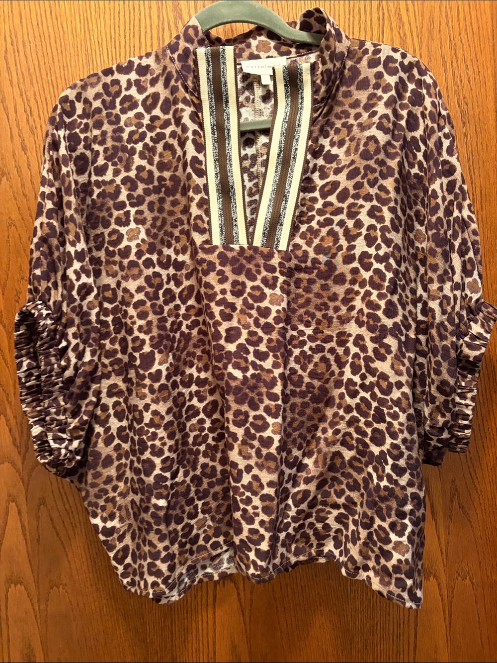 Entro Leopard Print V-Neck Women's Top with Stripe Trim